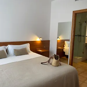Vehi Hotel Cadaques