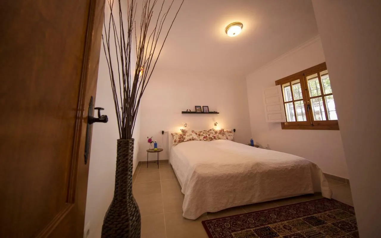 Casa B Bed&Breakfast Cómpeta 0*,  España